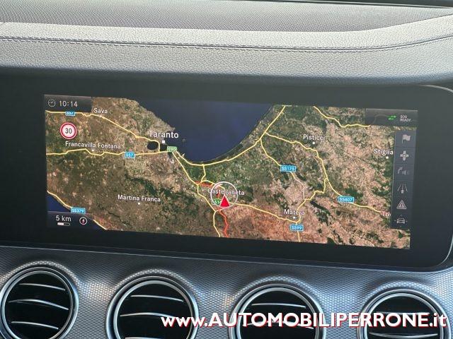 MERCEDES-BENZ E 220 d Auto AMG Premium Plus (Tetto/Led64/Retro/APP)