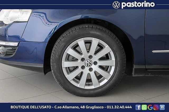 Volkswagen Passat 1.6 TDI DPF Comfortline - Cerchi in lega