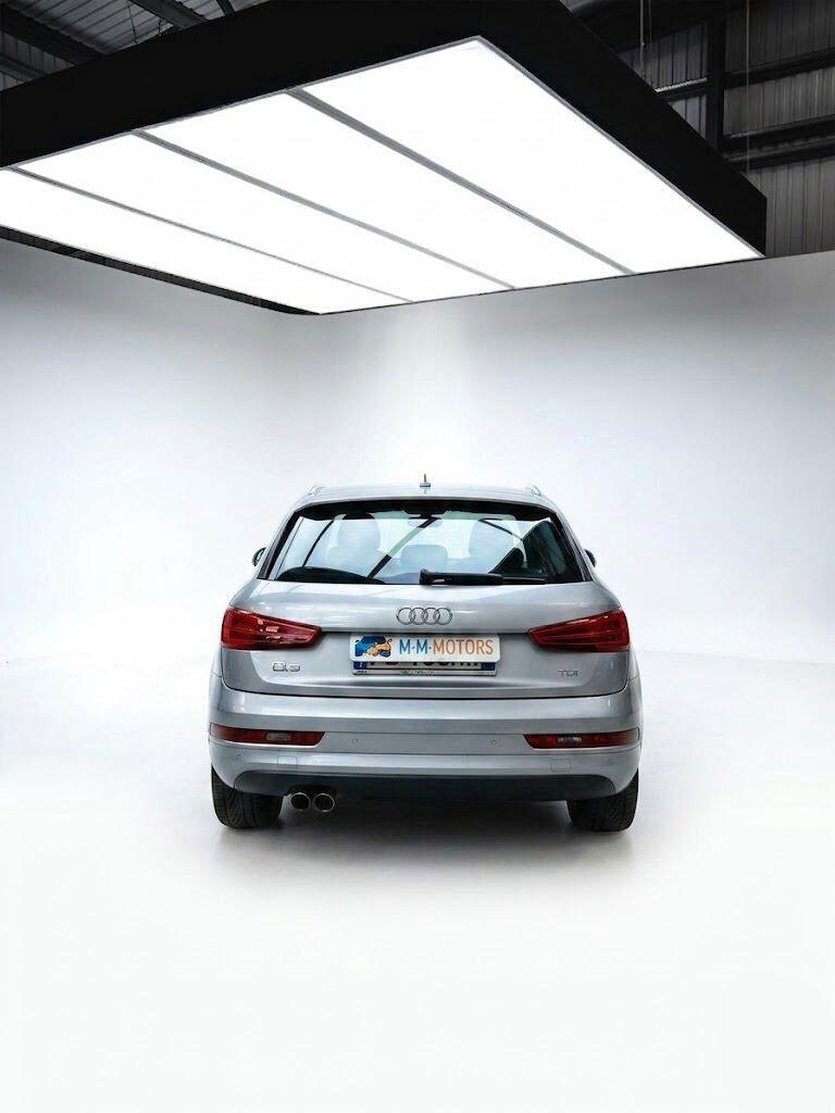 Audi Q3 2.0 TDI 120 CV Sport