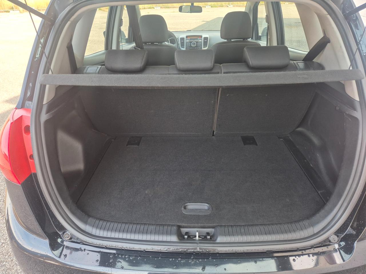 Kia Venga 1.4 CRDi 90 CV Crossover (Ok Neopatentati)