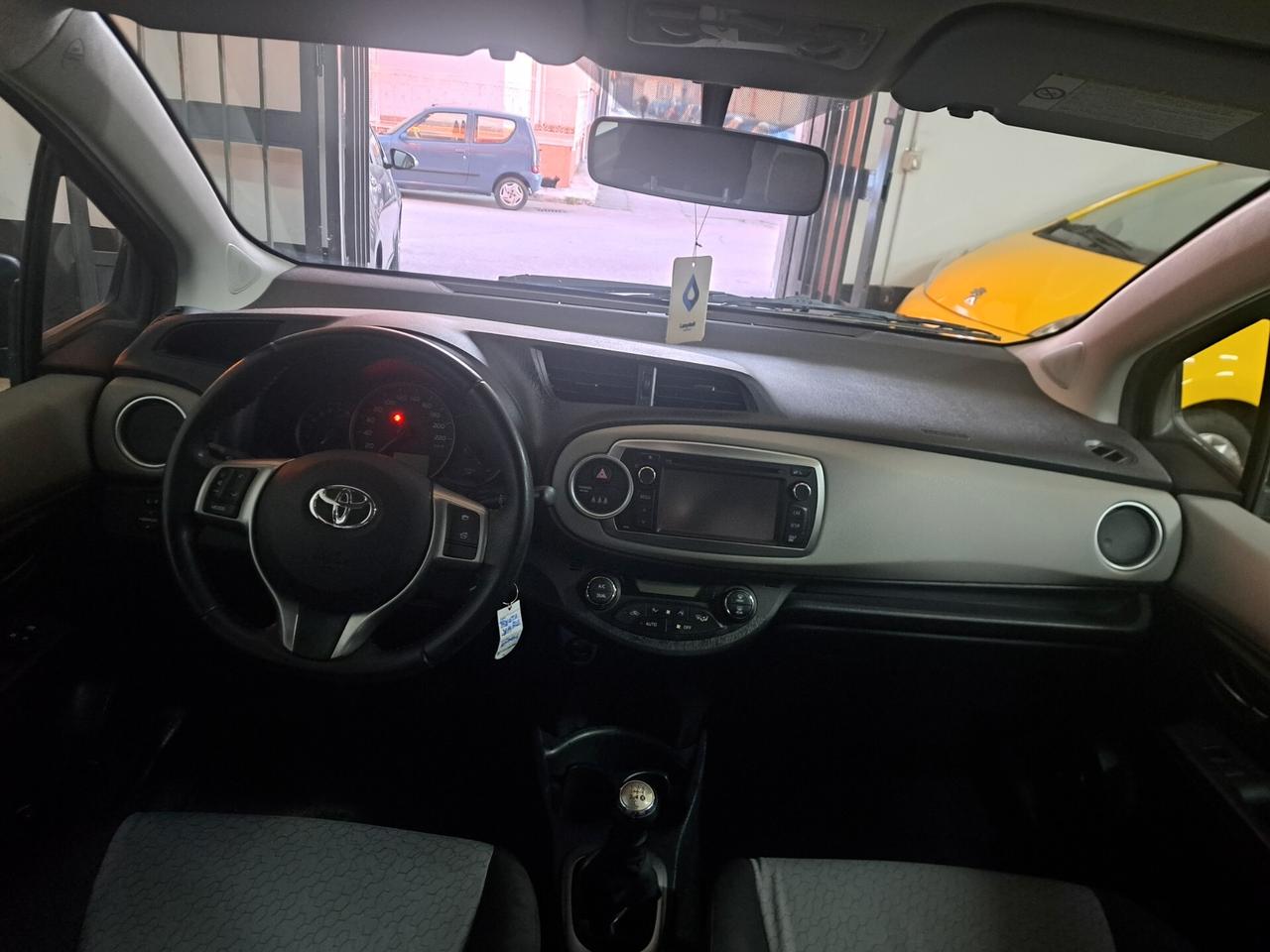 Toyota Yaris 1.0 ben unico prop 2013