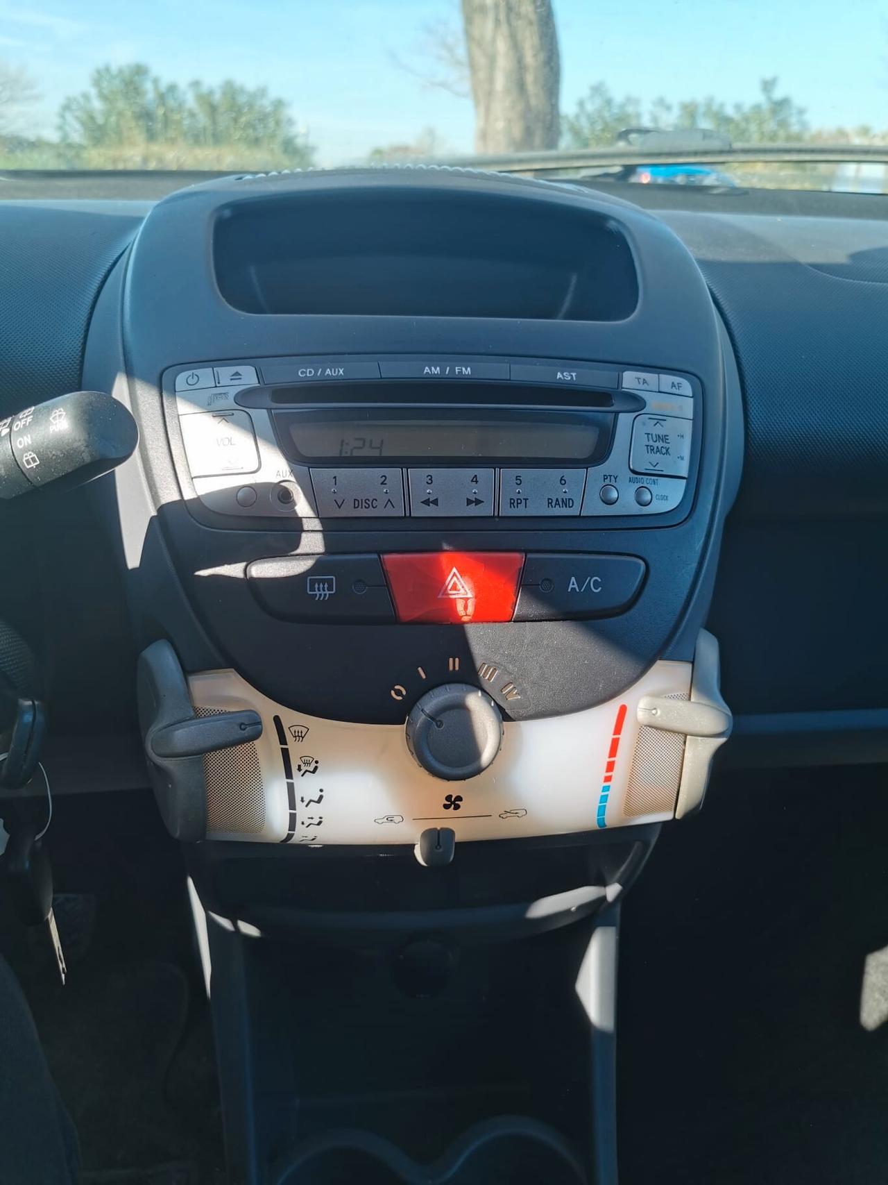 Toyota Aygo 1.0 12V VVT-i 5 porte Sol 2007