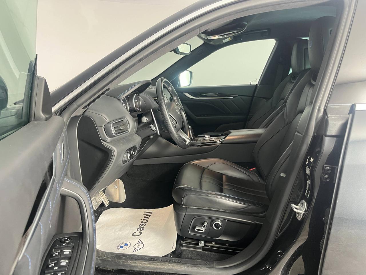 MASERATI Levante 2021 - Maserati Levante2.0 mhev executive 330cv auto