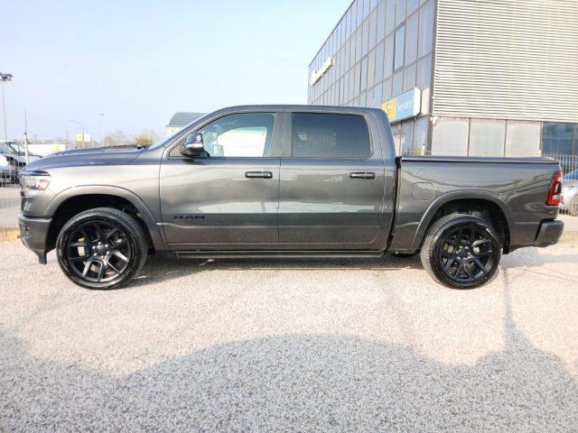 DODGE RAM 1500 5.7 GPL V8 Laramie Night N1