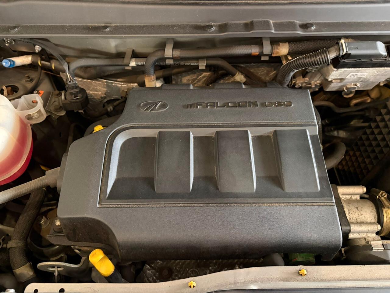 Mahindra KUV100 1.2 VVT K8