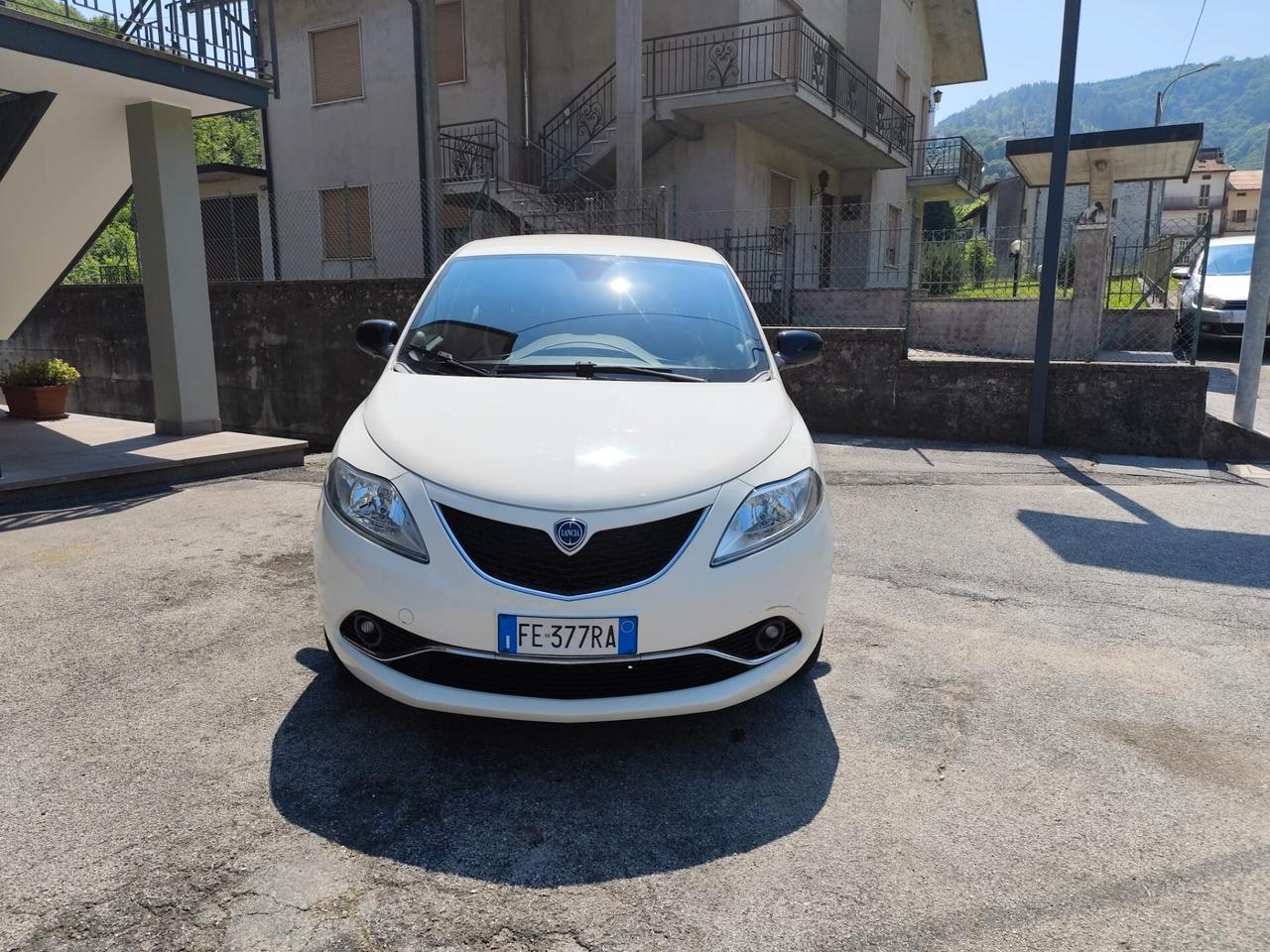Lancia Ypsilon 1.3 MJT 16V 95 CV 5 porte S&S Gold