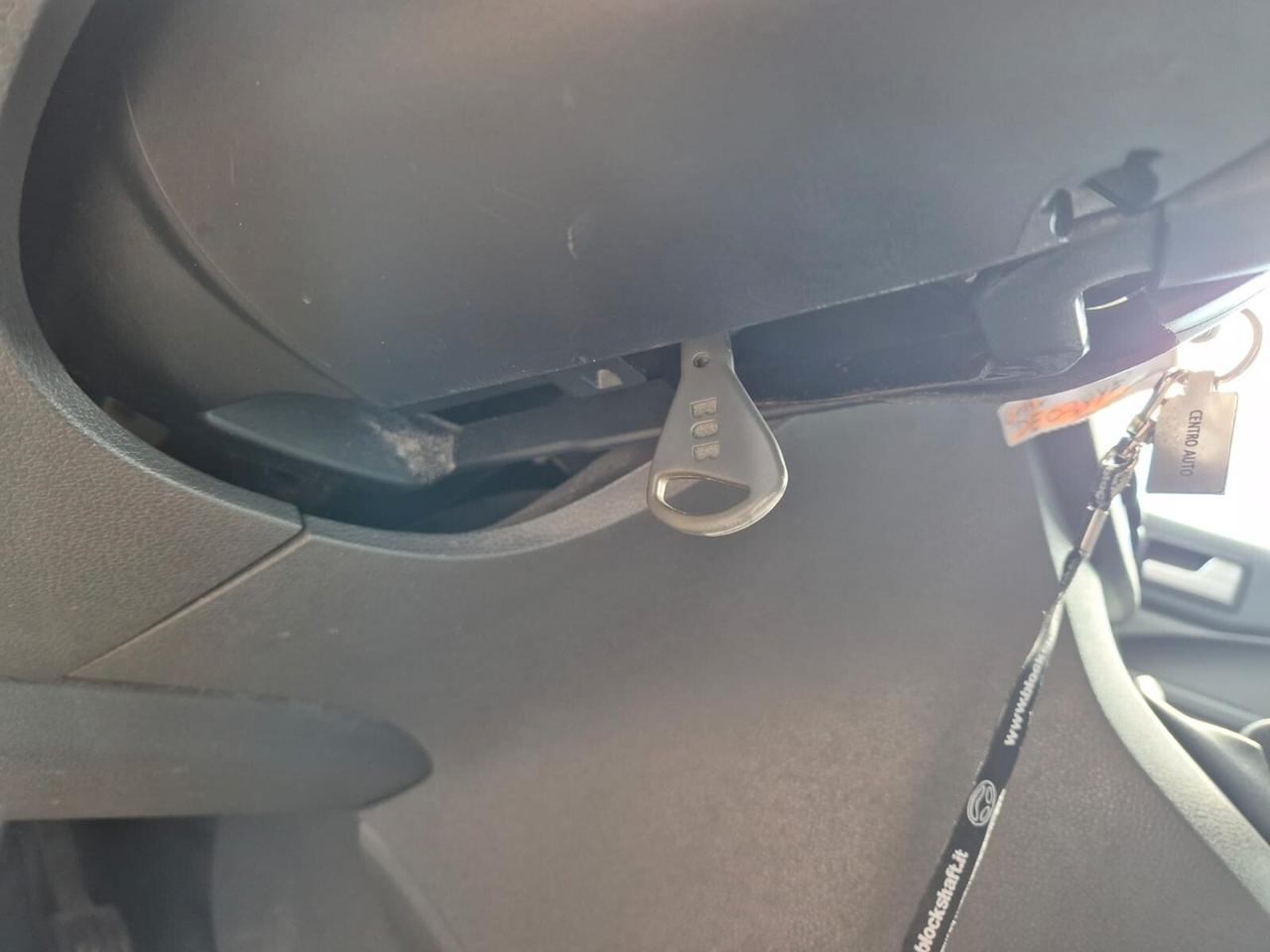 Ford Focus C-Max 1.6 TDCi (90CV) Ghia