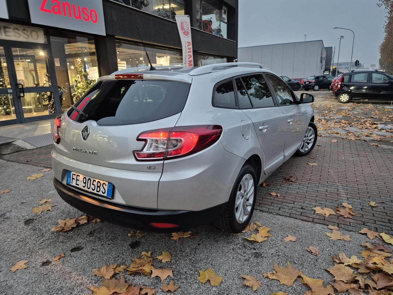 Renault Mégane 1.5 dCi SW E6B--24 m/ GARANZIA!!