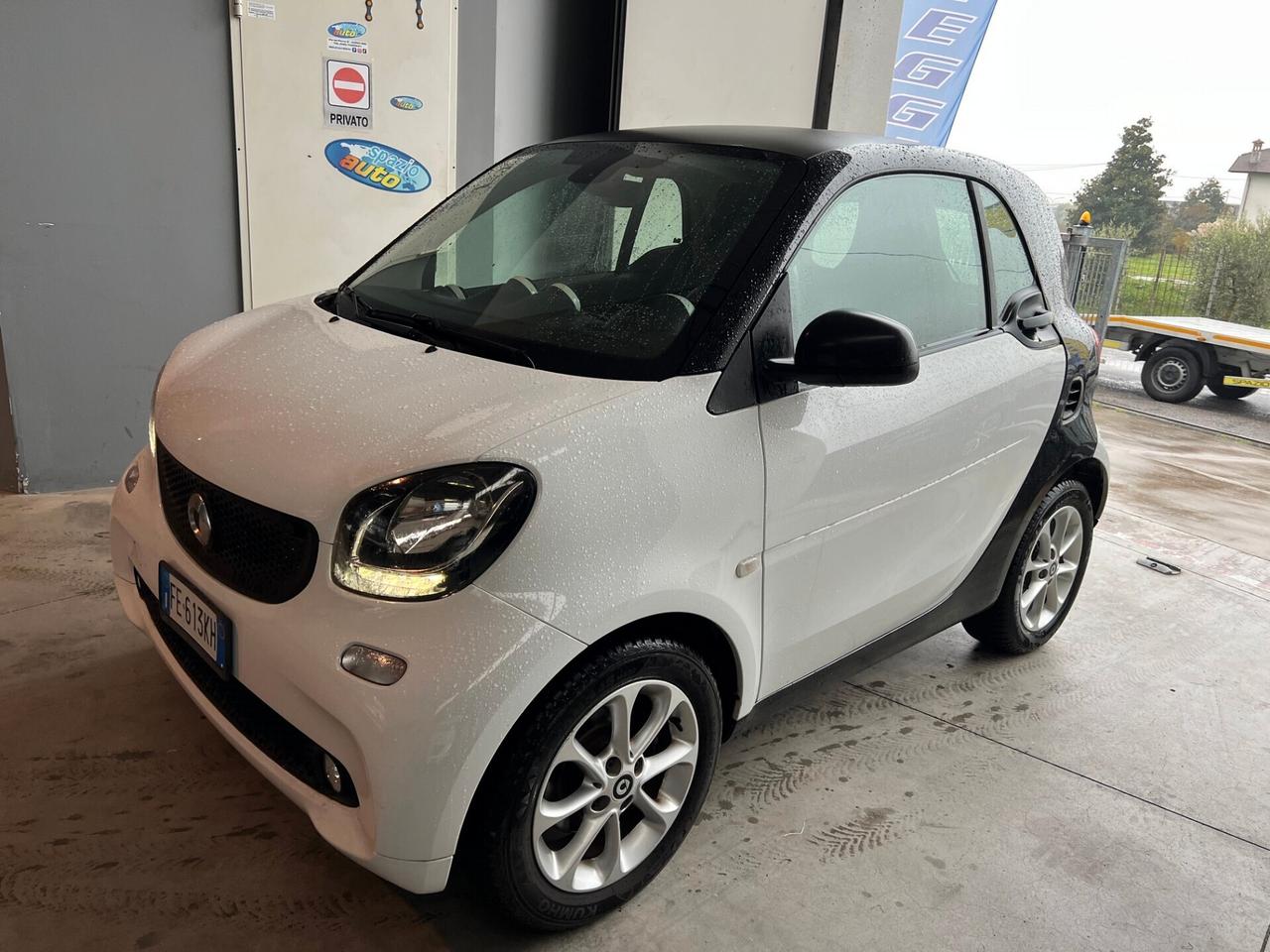 Smart ForTwo 70 1.0 twinamic Youngster / ANCHE NEOPATENTATO