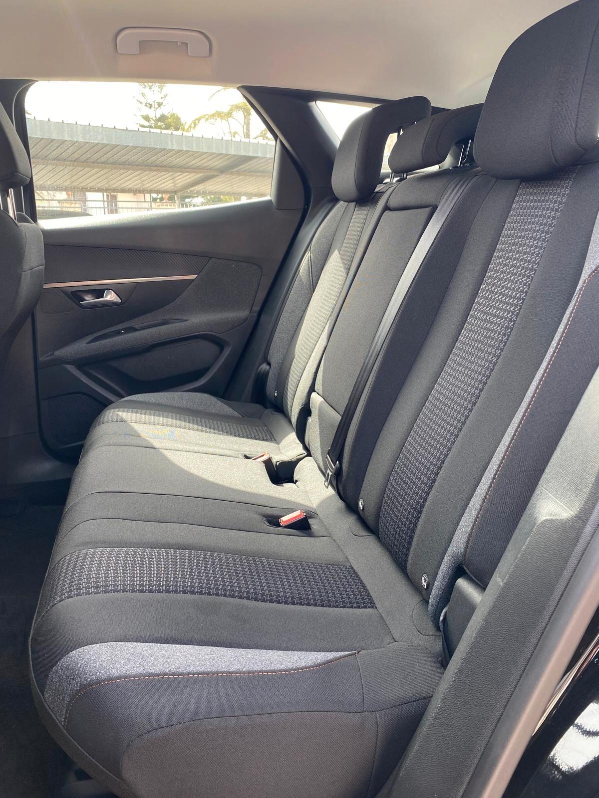 Peugeot 3008 BlueHDi 130 S&S EAT8 Active Business