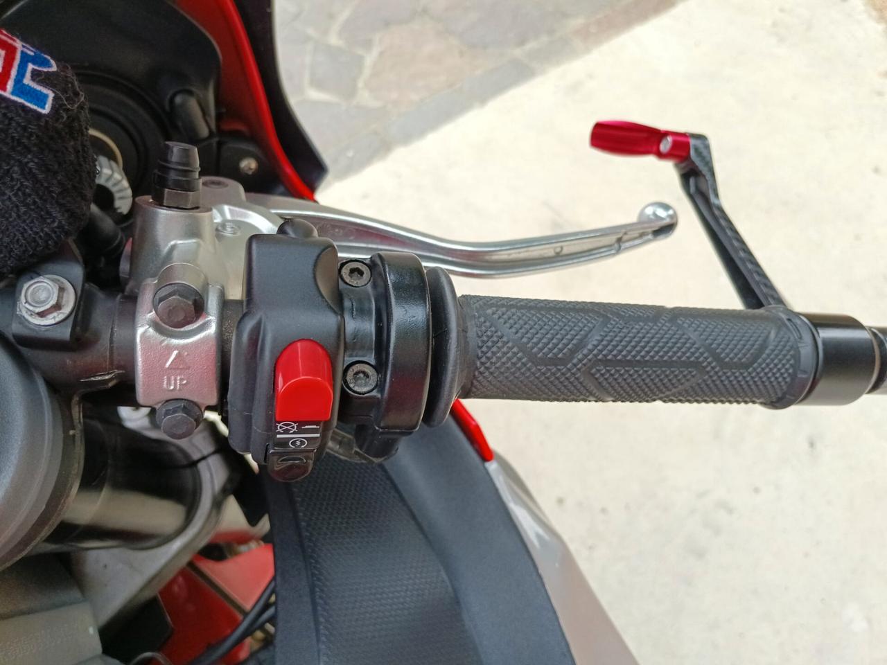 Aprilia RSV 1000