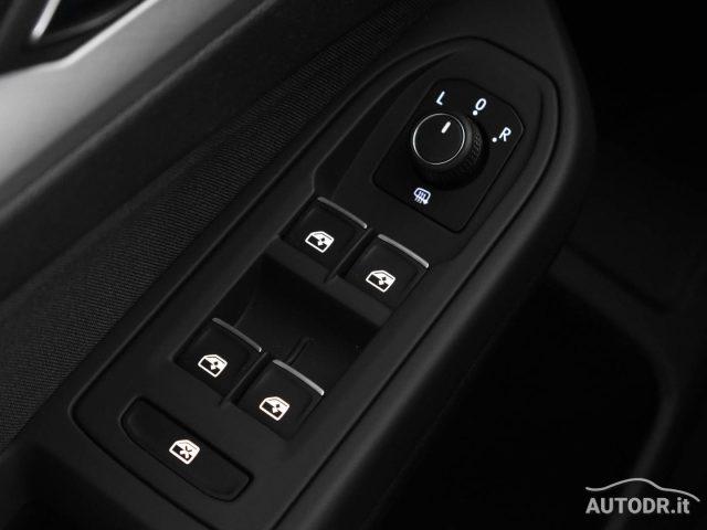 VOLKSWAGEN Golf Variant 2.0 TDI Life DSG Fari LED, App-Connect, ACC KM CER