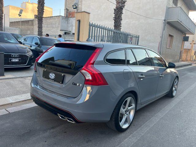 VOLVO V60 2.0 D3 R-design