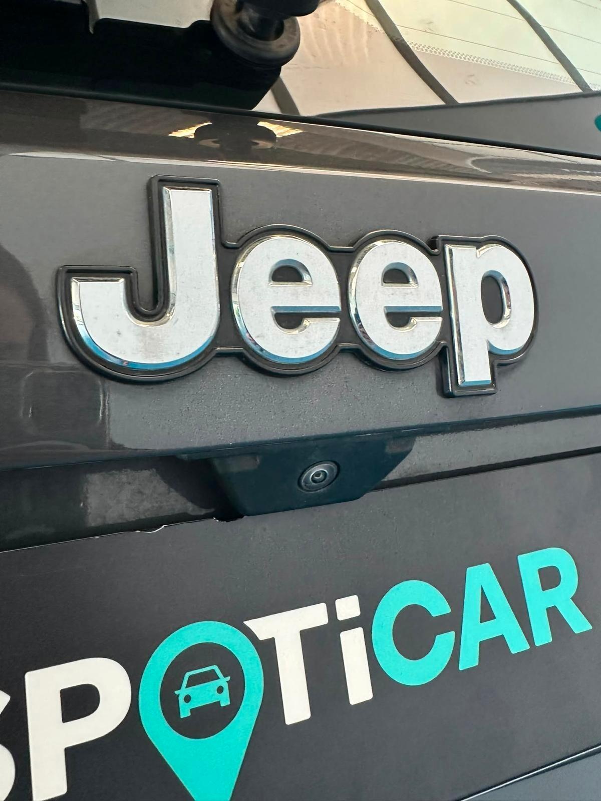 Jeep Renegade 1.5 Turbo T4 MHEV Summit