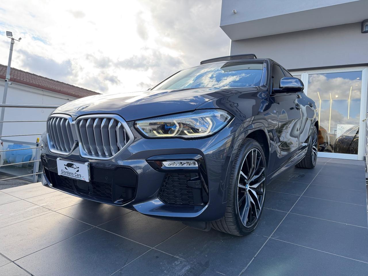 Bmw X6 xDrive30d Msport tetto apribile full in garanzia