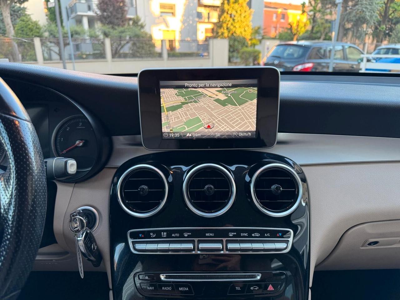 MERCEDES GLC 250 D 4MATIC EXCLUSIVE
