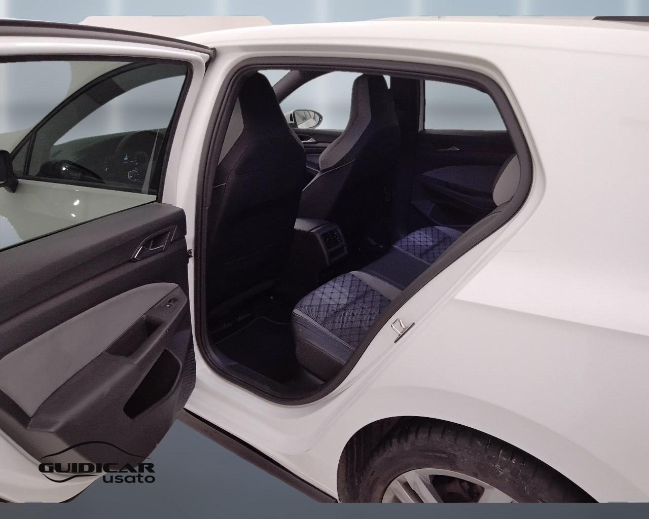 VOLKSWAGEN Golf VIII 2020 - Golf 1.5 tsi evo R-Line 130cv