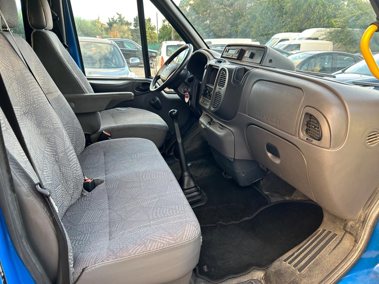 Ford Transit 330 2.4 TD Pulman 14 Posti