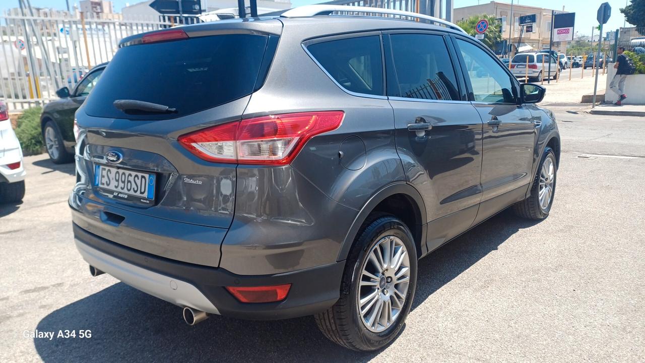 Ford Kuga 2.0 TDCI 140 CV 4WD Powershift Titanium
