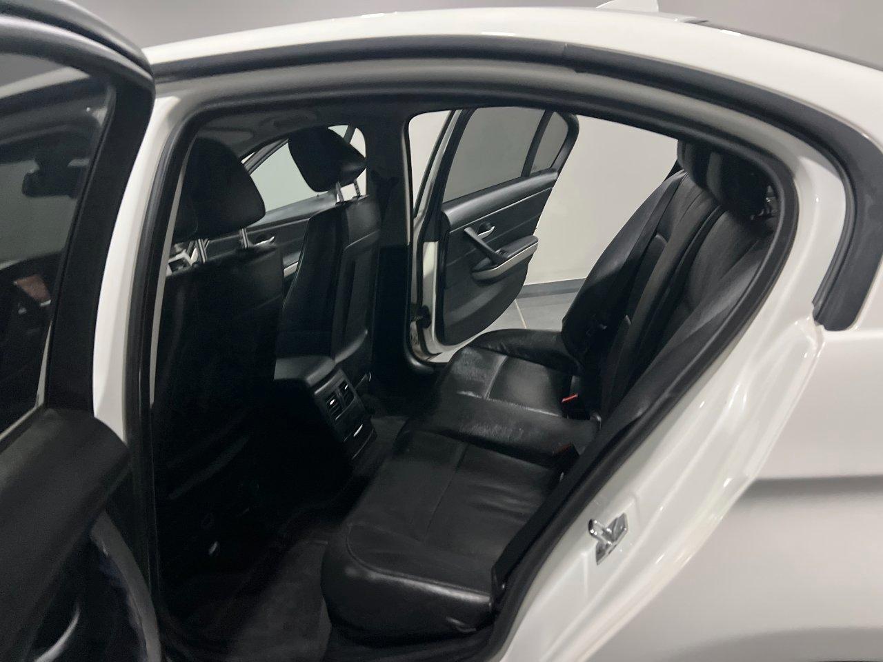 BMW 320 d Eletta 177cv NAVI + INT. PELLE