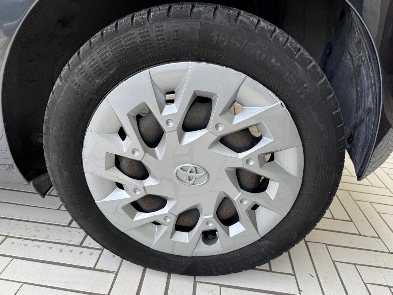 Toyota Aygo 1.0 VVT-i 72 CV 5 porte x-business