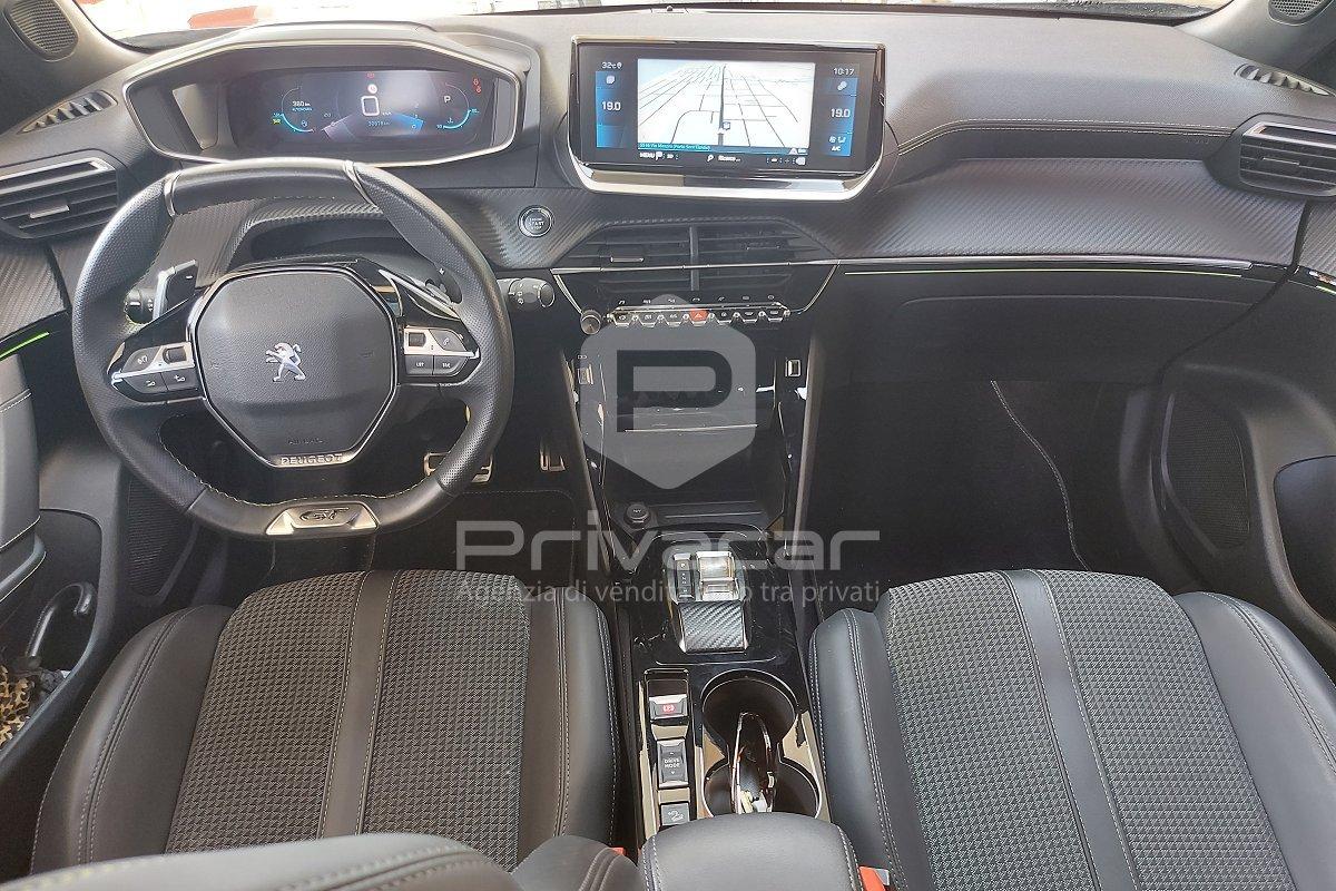 PEUGEOT 2008 BlueHDi 130 S&S EAT8 GT
