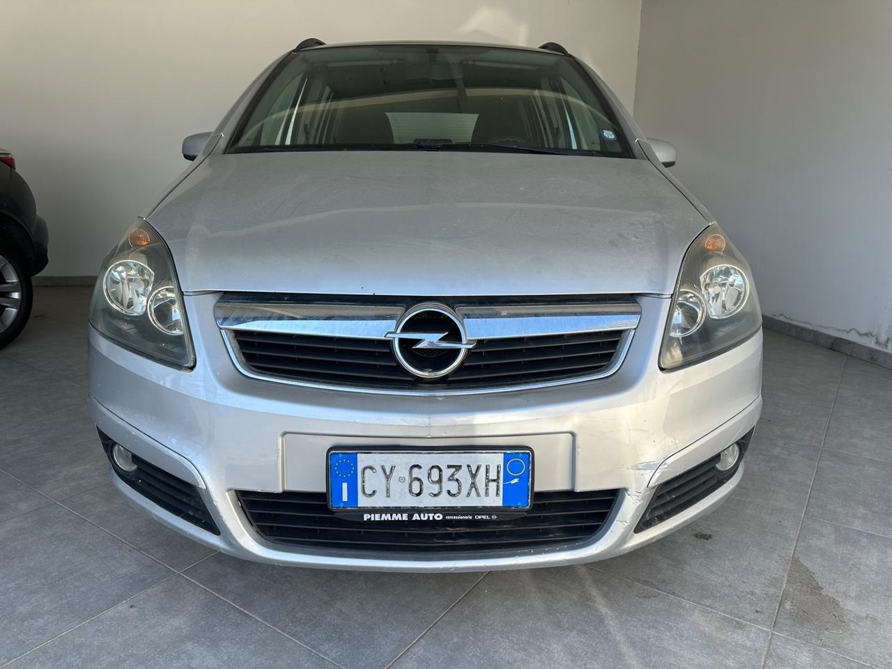 Opel Zafira 1.6 16V Twinport Cosmo