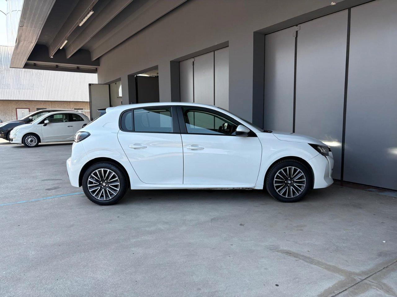Peugeot 208 5 Porte 208 1.5 bluehdi Active s&s 100cv