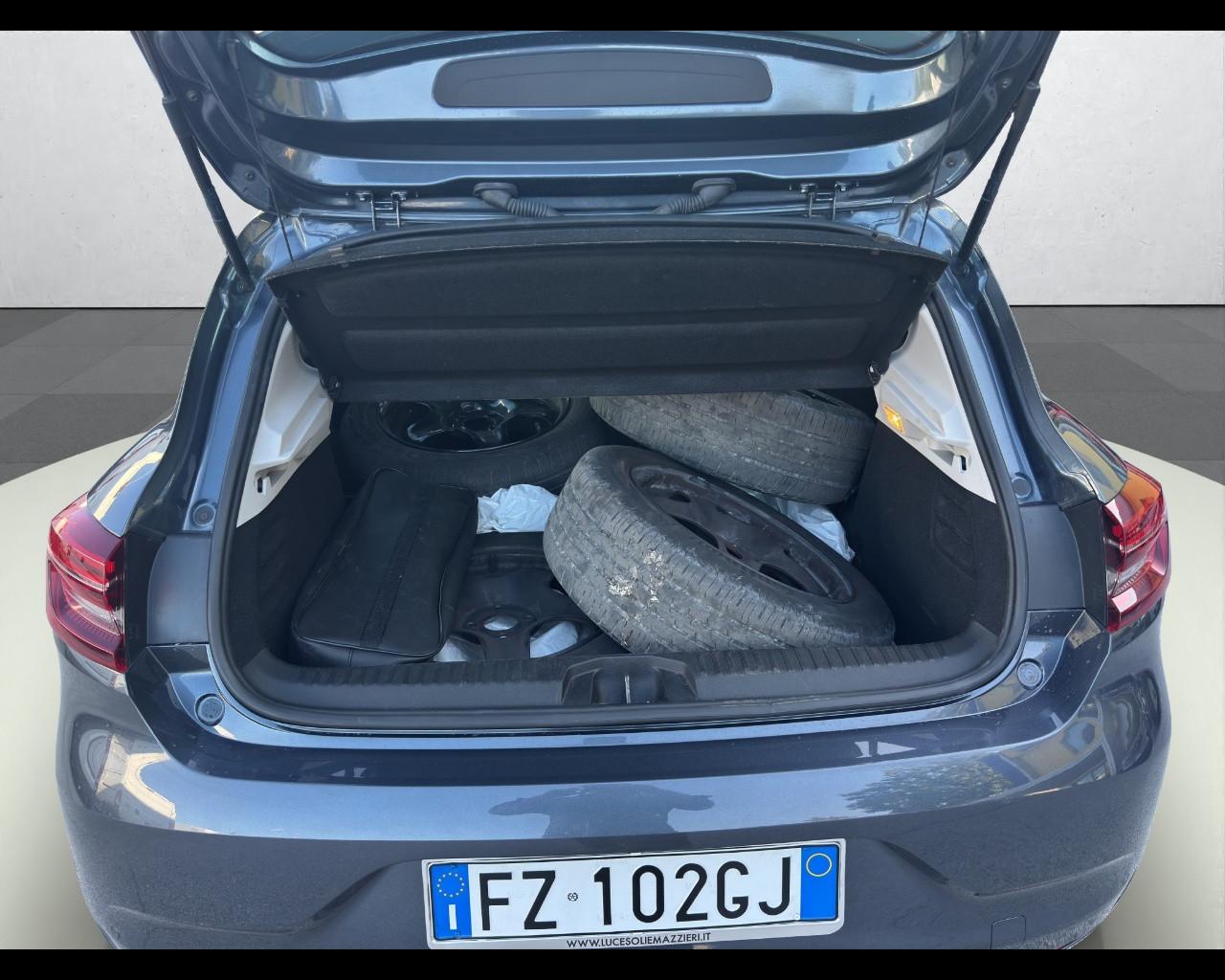 RENAULT Clio 5ª serie - Clio Blue dCi 85 CV 5 porte Intens