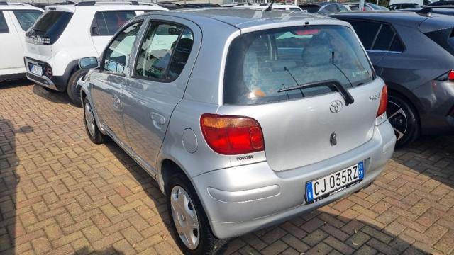 TOYOTA Yaris 1.0i 16V cat 5 porte Sol