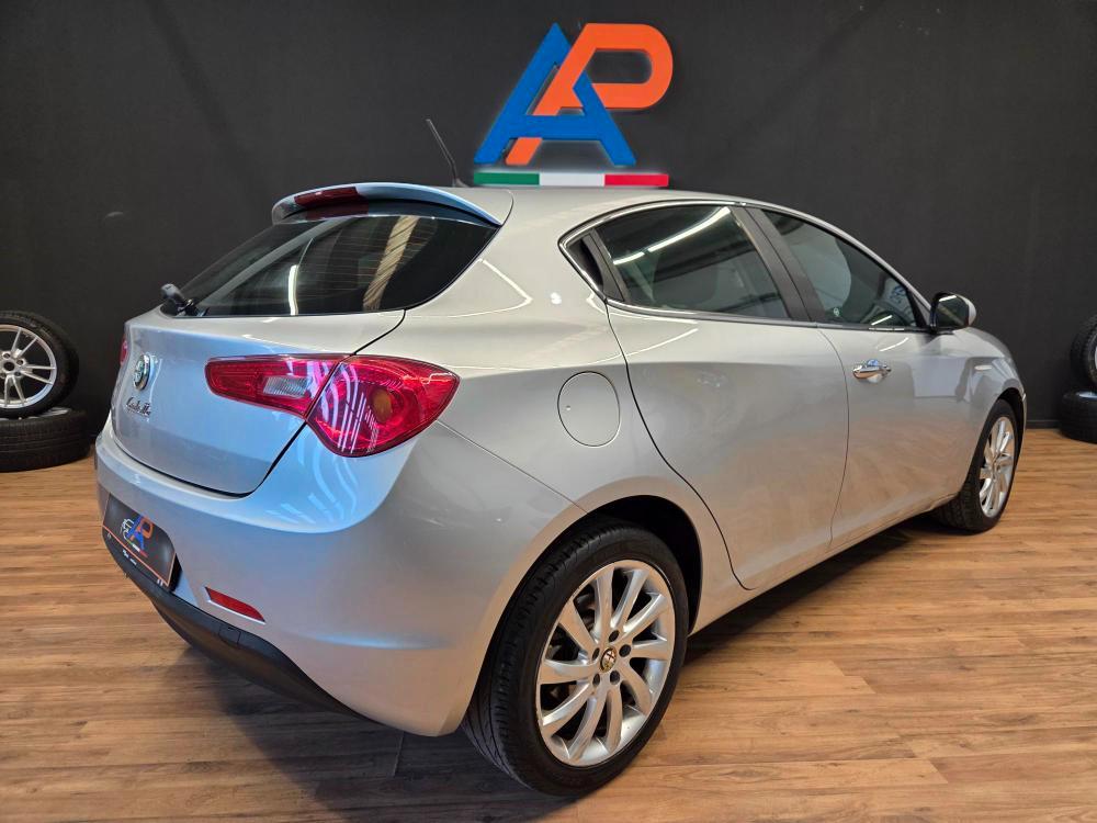 Alfa Romeo Giulietta 1.6 jtdm Riders