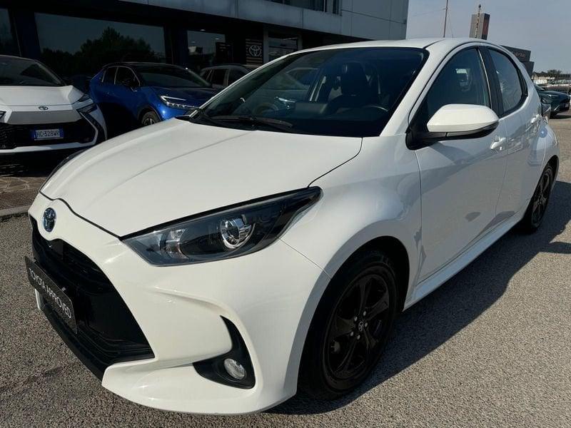 Toyota Yaris Hybrid Active MY22