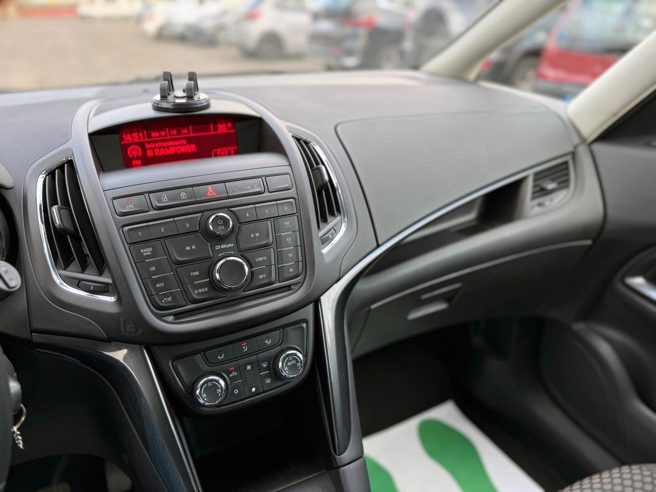 Opel Zafira Tourer 7 posti 1.4 GPL 140CV Cosmo - 2016