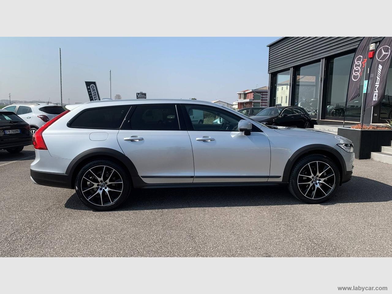 VOLVO V90 Cross Country D4 AWD Geartronic Pro GANCIO TRAINO I.V.A.