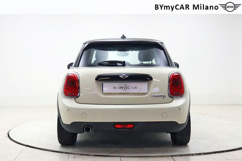 Mini Cooper D 1.5 D Cooper D Boost Auto