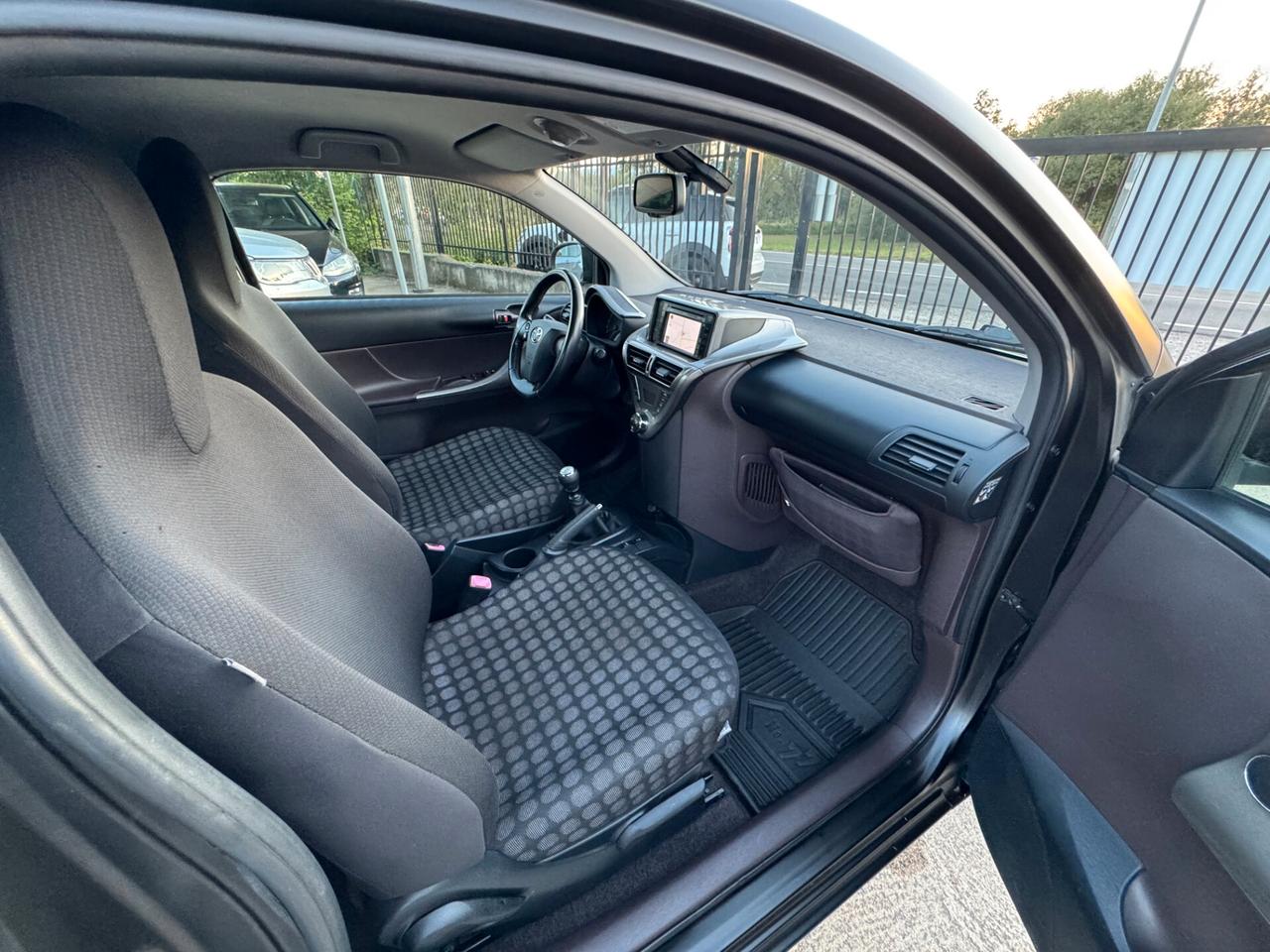 Toyota iQ 1.4 DIESEL