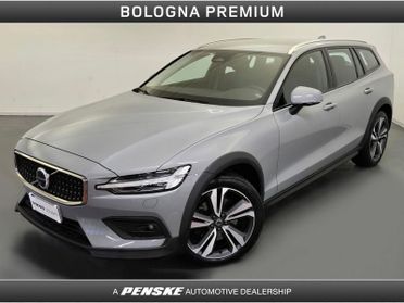 Volvo V60 Cross Country V60 Cross Country B4 (d) AWD automatico Plus