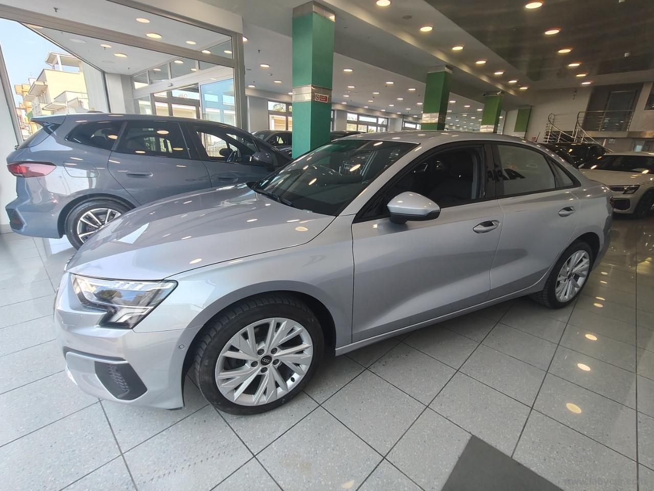 AUDI A3 Sedan 30 TDI S tronic Business