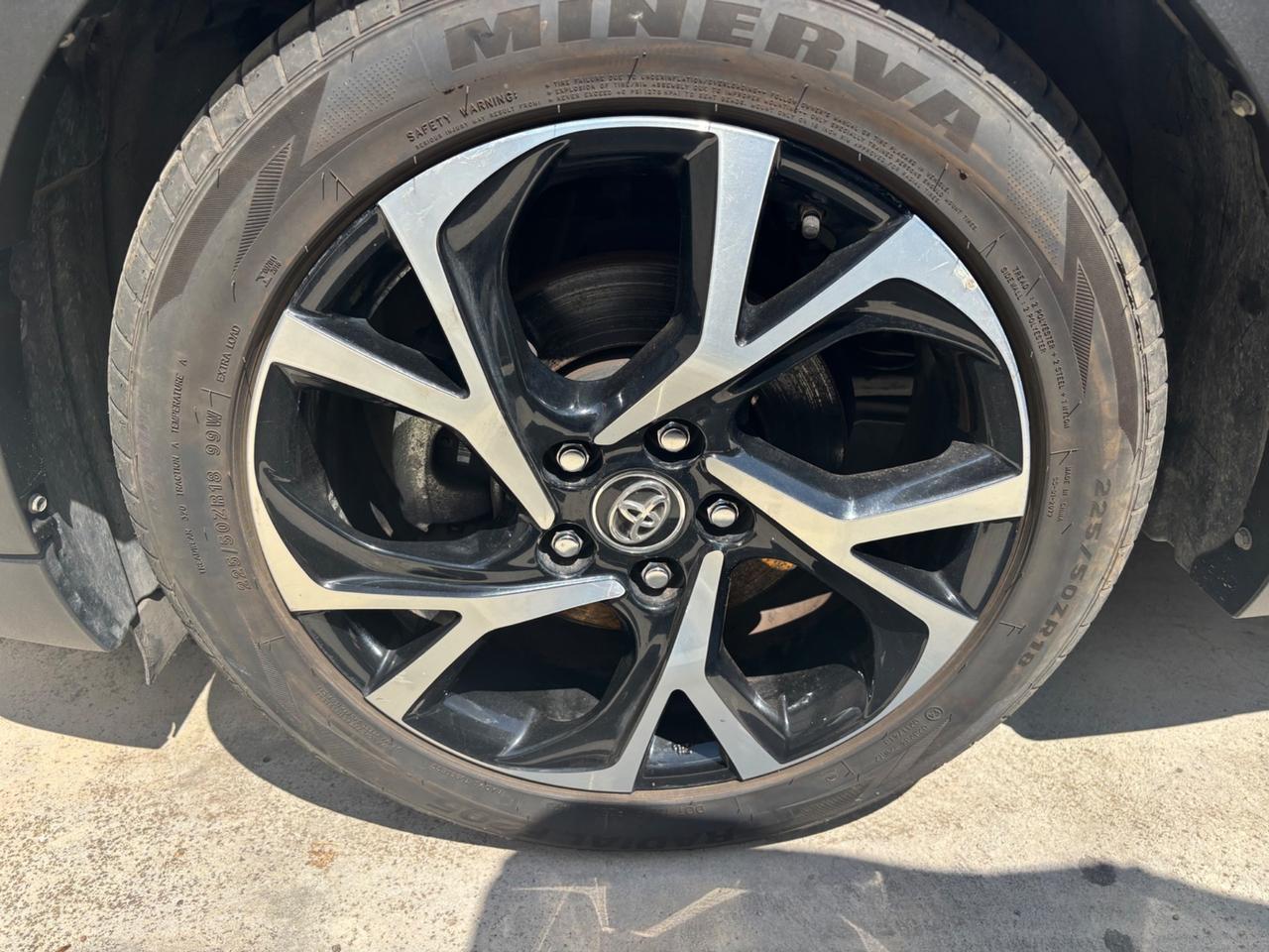Toyota C-HR 1.8 Hybrid E-CVT Trend