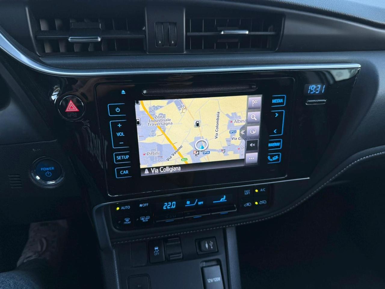 Toyota Auris Touring Sports 1.8 Hybrid Lounge