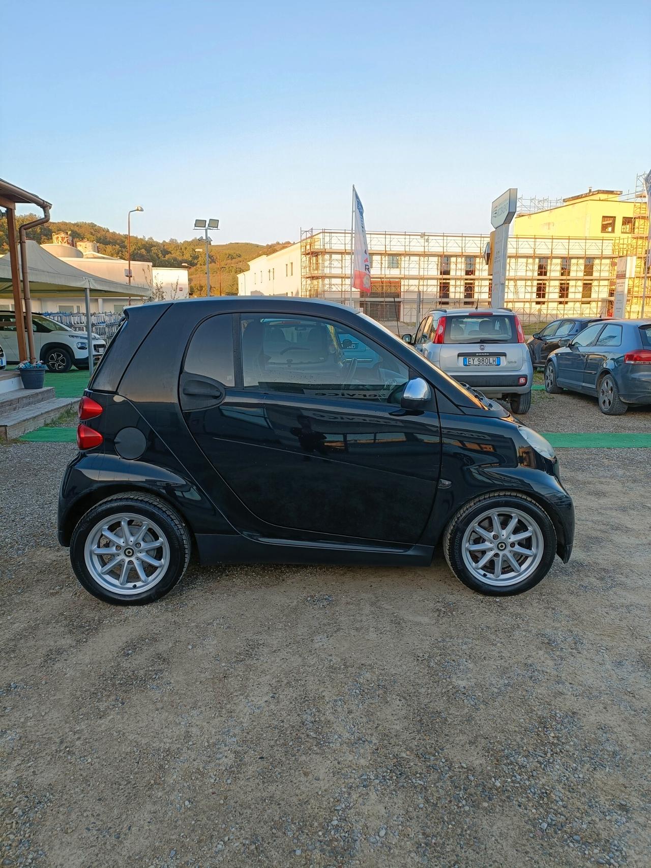 Smart ForTwo 1000 52 kW coupé pure
