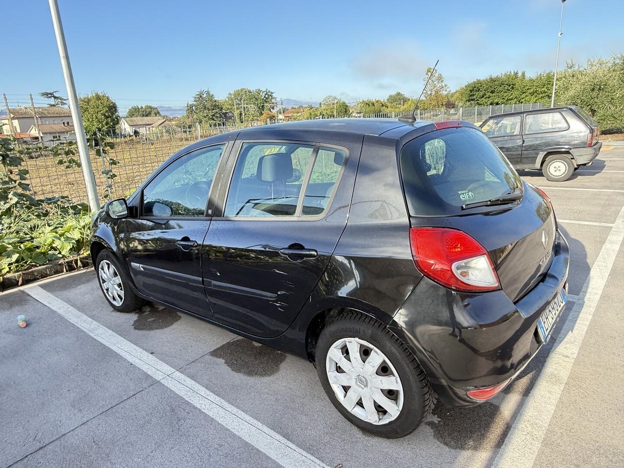 RENAULT CLIO 3 SERIE 1.5 DCI ADATTA NEIOPATENTATI