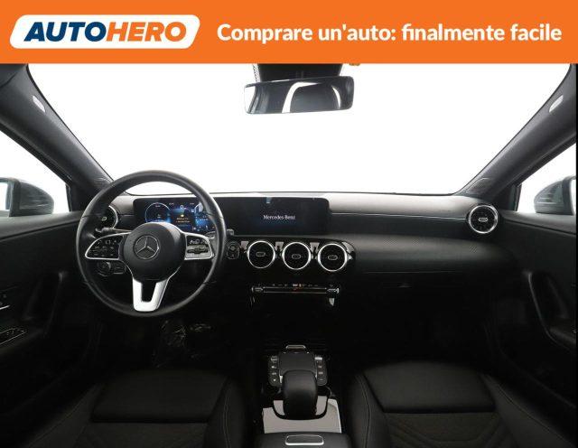 MERCEDES-BENZ A 200 d Automatic Business