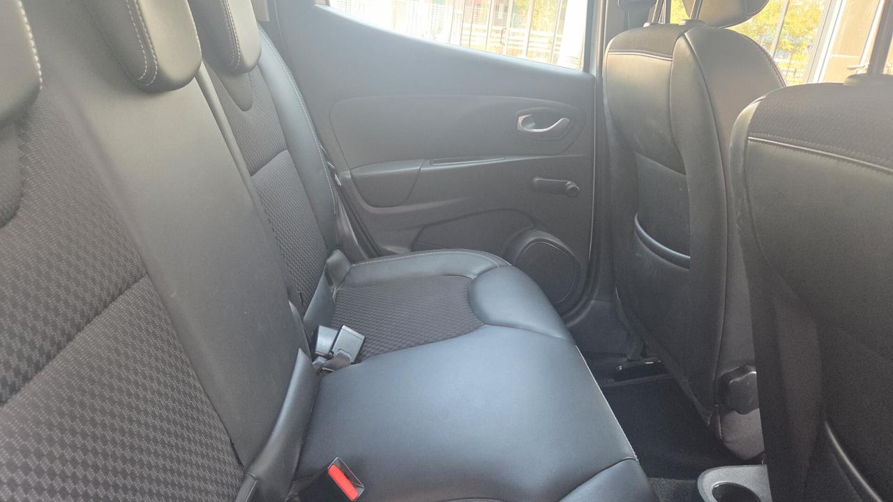 RENAULT CLIO 1.5 dCi 90 CV – TAGLIANDI RENAULT – DISTRIBUZIONE CERTIFICATA