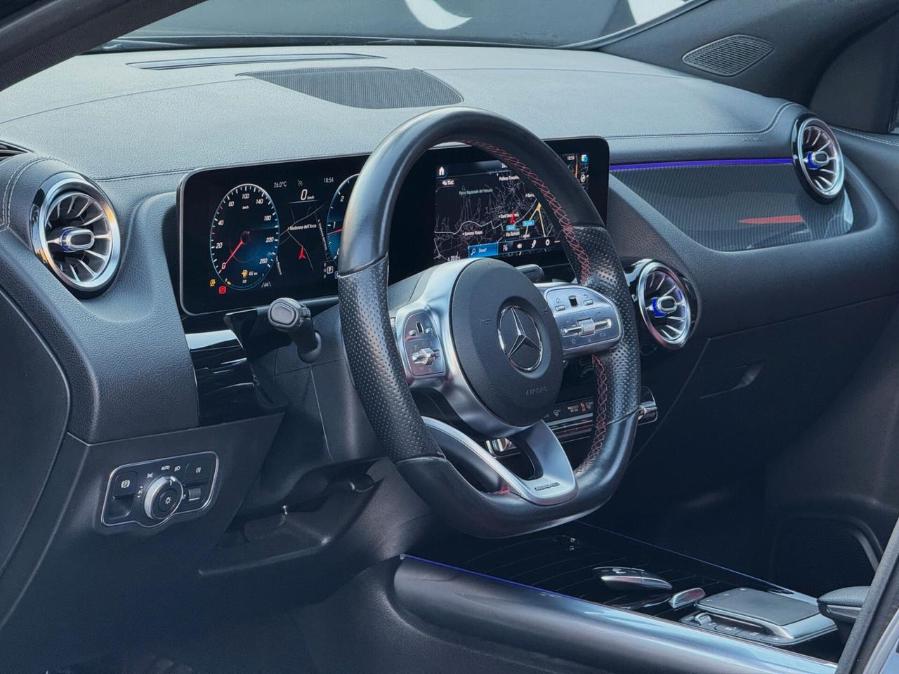 Mercedes-Benz GLA 200 d Premium AMG TETTO INT ROSSI