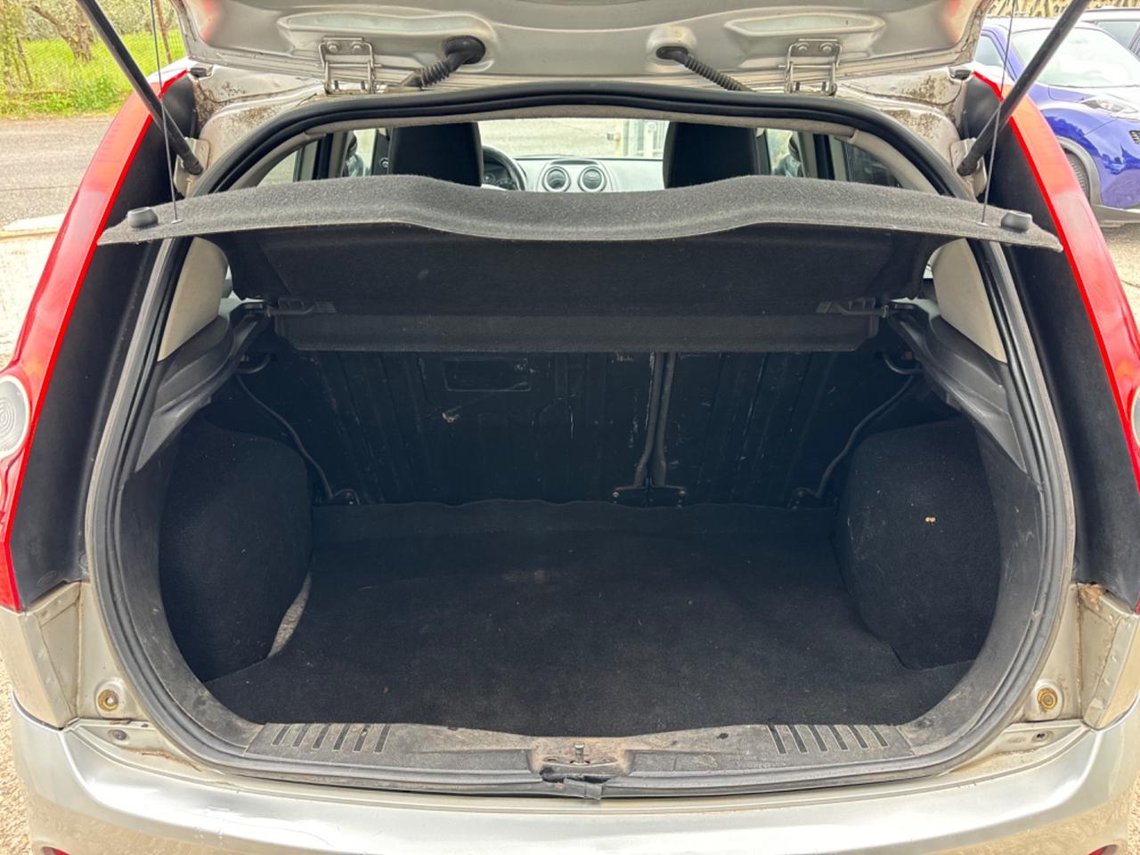 Ford Fiesta 1.4 TDCi 5 porte UNIPRO!