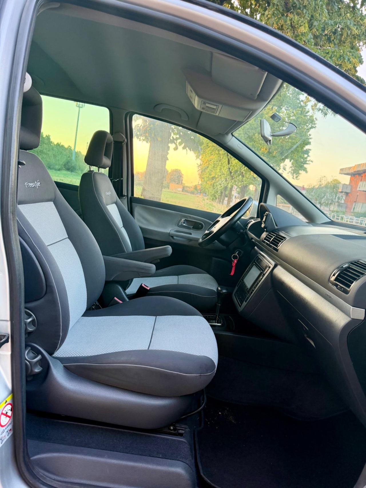 Volkswagen Sharan 1.9 TDI tip. Time