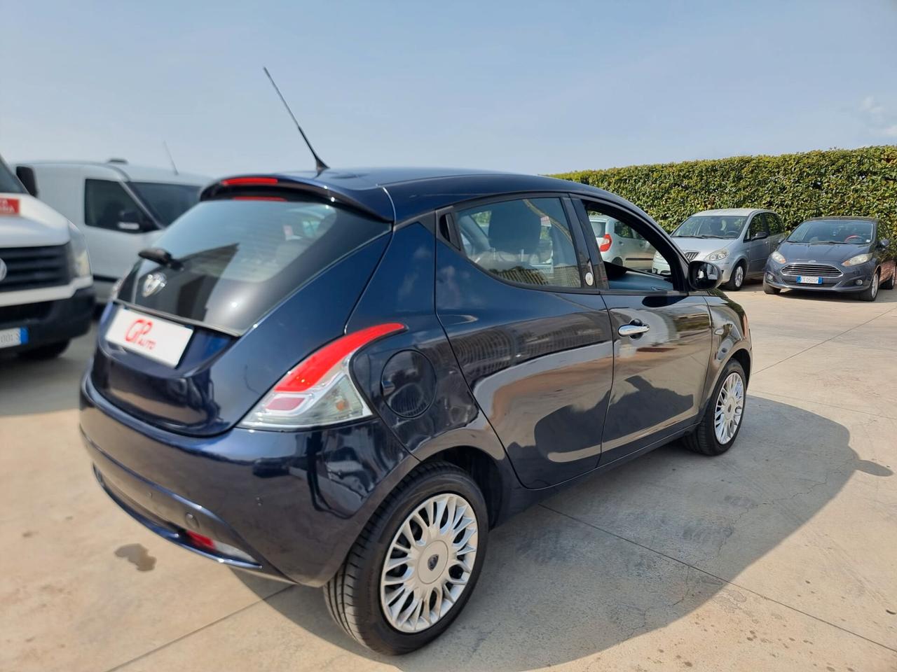 Lancia Ypsilon 1.2 69 CV 5 porte GPL Ecochic Gold KM 79000