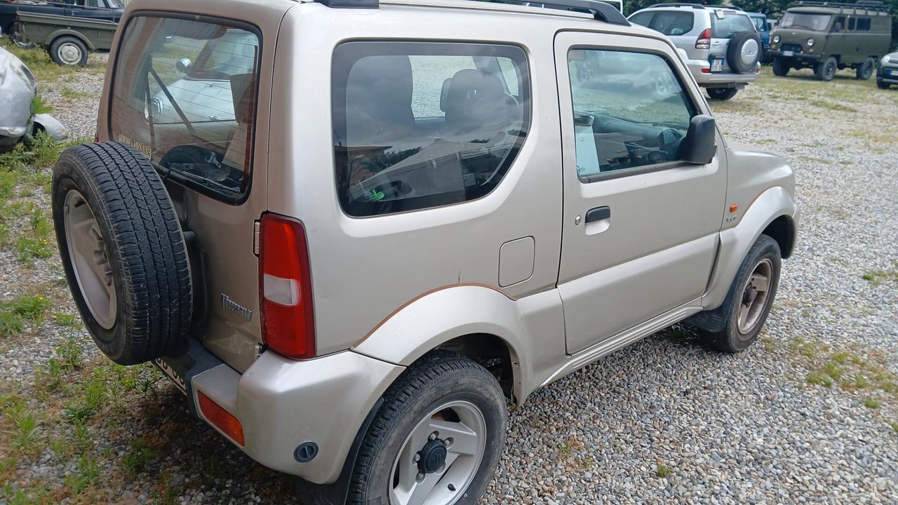 Suzuki Jimny 1.3i 16V cat 4WD JLX Più