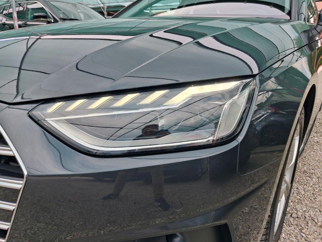 Audi A4 Avant 30 2.0 tdi mhev Business Advanced 136cv s-tronic